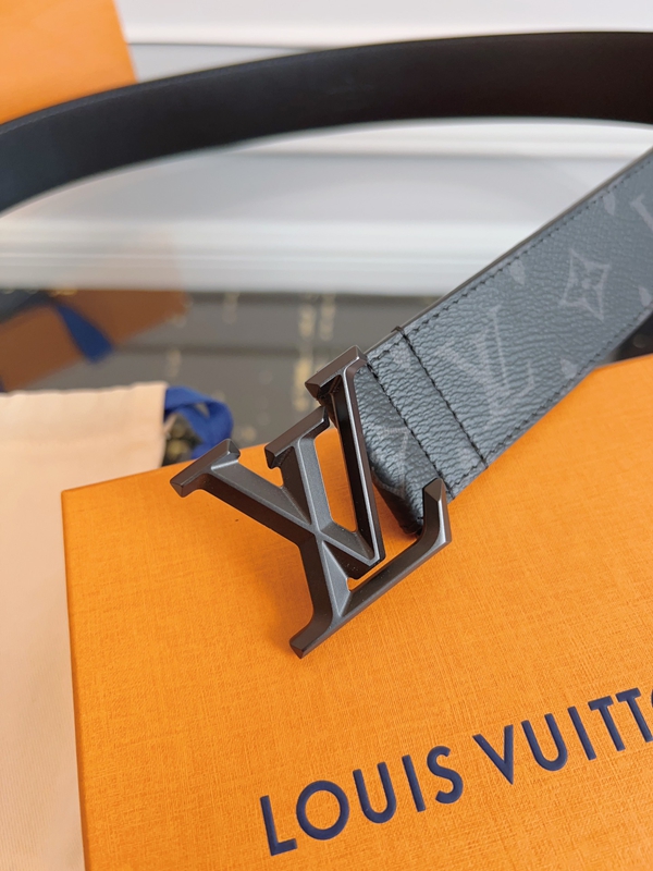 ルイヴィトンベルト細部ディテール